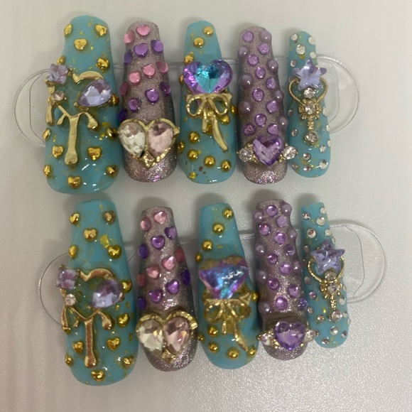 Color Changing and Metallic Handmade Press On Nail Set Purple - Picture 7 of 16